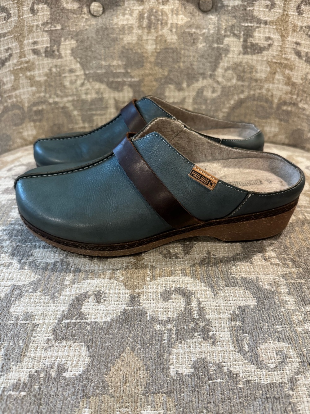 Pikolinos Granada Clogs